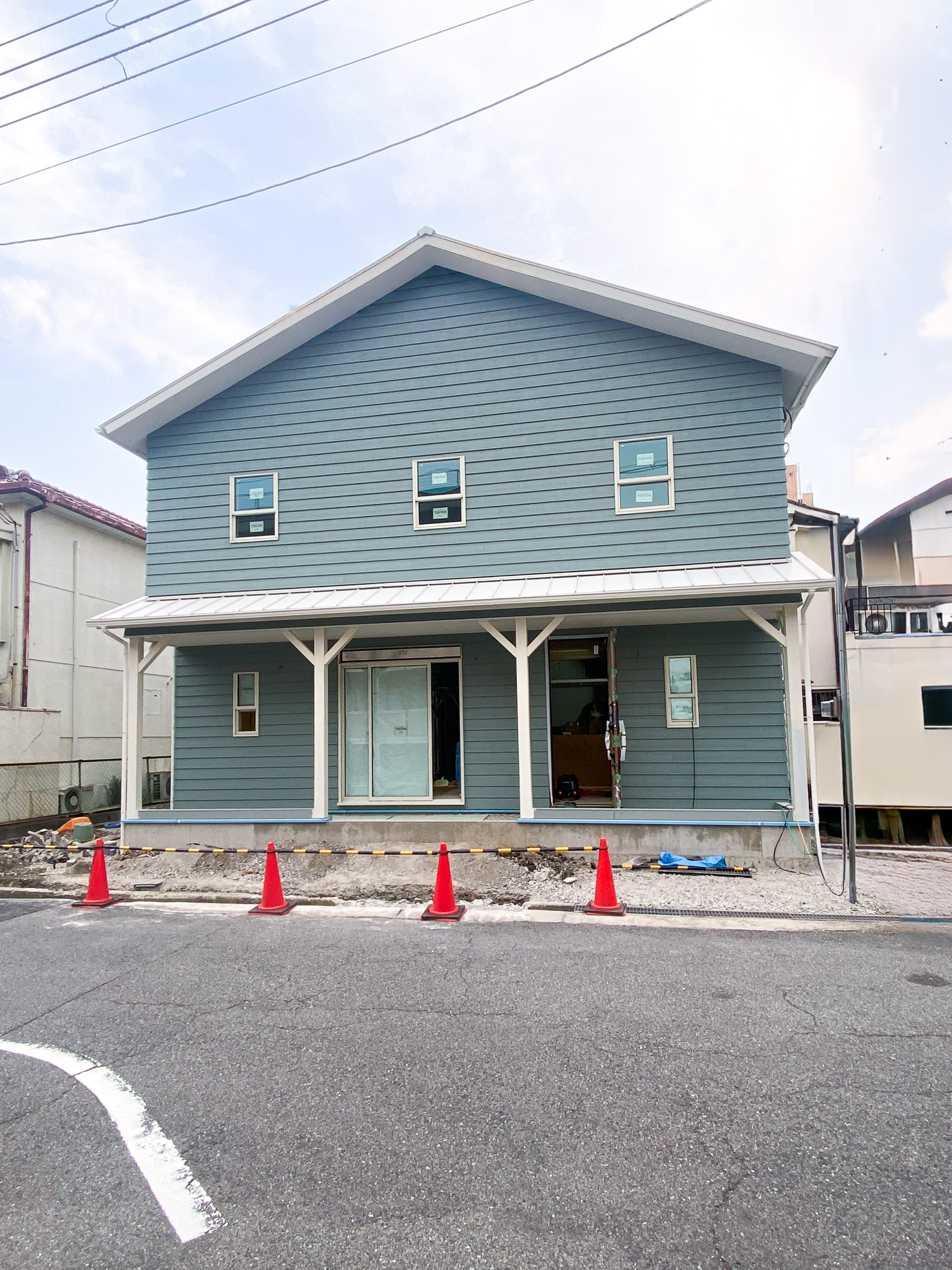 尼崎市東難波町 注文住宅N様邸 足場が外れました♪